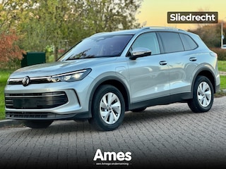 Volkswagen Tiguan 1.5 eHybrid 204pk DSG Life Edition | Stoelverwarming / ventilatie | Memory-stoelen | 360 camera