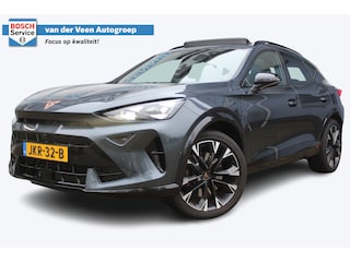 Cupra Formentor 1.5 TSI e-Hybrid VZ Performance 272pk | Panorama dak | 360* Camera | Stoel/stuurverwarming | Elektrisch verstelbare stoelen + memory | Keyless entry/start | Sennheiser Audiosysteem | Sfeerverlichting | Draadloze telefoonlader | Apple CarPlay/Android Auto | Adaptive cruise | Navigatie | Climate controle | Parkeersensoren V+A | Lane assist | Virtual cockpit |