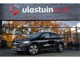 Mercedes-Benz GLA 180 , Trekhaak, Camera,