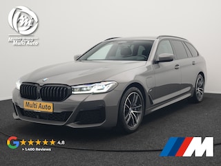 BMW 5-serie Touring 530e M Sport Plug In Hybrid 293pk Dealer O.H. PHEV | Trekhaak Af Fabriek | Adaptive Cruise | Laser LED | Camera | Lederen Sportstoelen Verwarmd | Sfeerverlichting | Apple Carplay | Keyless | Blis | Virtual | Navigatie | DAB |