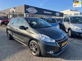Peugeot 208 1.2 e-VTi Envy(st-bekr,clima,navi,automaat,bj13,5999,-)