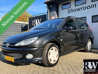 Peugeot 206 SW 1.6-16V *AIRCO*NIEUWE KOPPELING*TREKHAAK*
