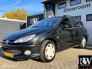 Peugeot 206 SW 1.6-16V *AIRCO*NIEUWE KOPPELING*TREKHAAK*