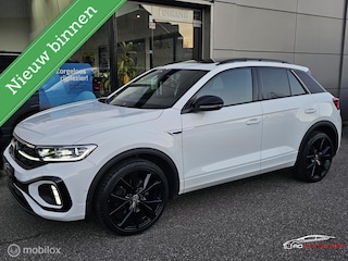 Volkswagen T-Roc 1.5 TSI 3x R-line Panorama/Keyless/Beats/Black Style