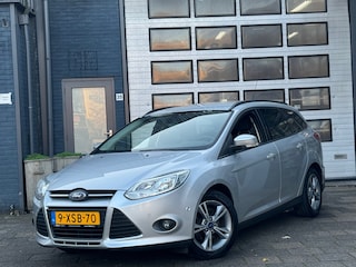 Ford Focus Wagon 1.0 EcoBoost Titanium | Clima | Cruise | PDC V+A