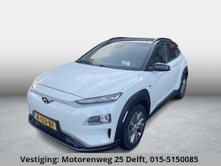 Hyundai Kona PRIMIUM EV 64 KWH 1e EIG ACCU 92% GARANTIE 10-2030 BEREIK 466 KM ! LEDER. STUUR/STOEL VERWARMING.DODE HOEK DETECTIE