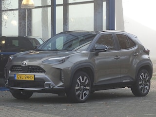 Toyota Yaris Cross 1.5 Hybrid 130 Launch Edition NL AUTO TREK HAAK ALL-SEASONBANDEN JBL
