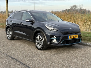 Kia Niro ExecutiveLine 64 kWh |Memory|JBL|Camera|Stoel verw. + koeling|All Season|Parkeers voor|Keyless