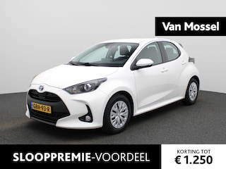 Toyota Yaris 1.5 Hybrid Active | Navigatie | Bluetooth | Camera | Radio |