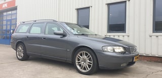 Volvo V70 2.5 T COMFORT LINE