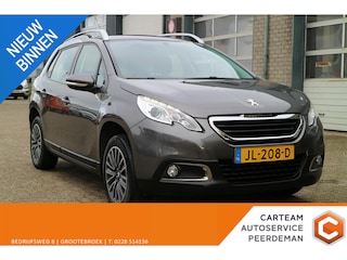 Peugeot 2008 1.2 PureTech Blue Lion | Panorama | Trekhaak! |