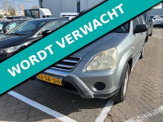 Honda CR-V 2.0i LS 150pk 4WD 2e eig. 151.000km. Airco Trekhaak 1500kg.