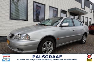 Toyota Avensis 1.6-16V LINEA LUNA 38000 km ONVERWOESTBAAR !!