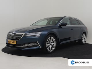 Skoda Superb Combi 1.4 TSI iv Business edition 218pk | Trekhaak | Lederen bekleding | Adaptief cruise control | Navigatie | Canton audio | Camera achter | 18"LMV