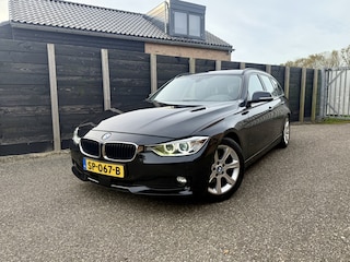 BMW 3-serie Touring 320d Executive adap. cruise