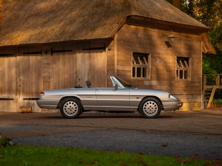 Alfa Romeo Spider 2.0