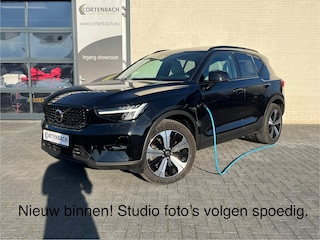 Volvo XC40 1.5 T4 Plug-in hybrid Ultimate Dark | Adaptieve cruise | Panorama dak | Harman Kardon | Blis |