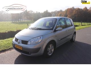 Renault Scénic 2.0-16V Privilège Luxe