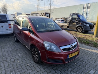Opel Zafira 2.2 Cosmo 7 persoons