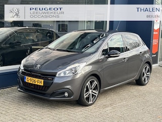 Peugeot 208 1.2 PureTech GT-line | Automaat | Navigatie via Telefoon | 17 inch Lichtmetalen Velgen | Trekhaak 1150 KG | Climate Control | Sensoren | Cruise Control | Mistlampen | LED Verlichting | Half Lederen Sportstoelen |
