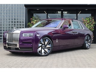 Rolls-Royce Phantom Series II "The Extrovert" | Starlight, Bespoke Audio, Massage, Entertainment