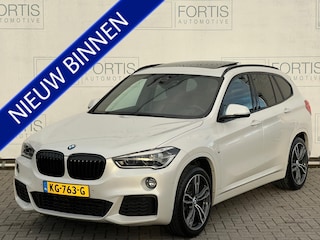 BMW X1 xDrive20i Centennial High Executive NL AUTO | CAMERA | LEDER | PANO |