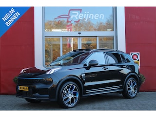 Lynk & Co 01 1.5 261PK PHEV | PANORAMA SCHUIF / KANTELDAK | INFINTY AUDIO | DODEHOEK DETECTIE | NAVIGATIE | DASHBOARD CAMERA | ELEKTRISCHE STOELVERSTELLING MET GEHEUGEN FUNCTIE | DAB+ RADIO | DRAADLOZE APPLE CARPLAY/ANDROID AUTO | DRAADLOZE TELEFOONLADER | ELEKTRISCH BEDIENBARE ACHTERKLEP | STOEL VERWARMING | 360° CAMERA | DODEHOEK DETECTIE | ZWARTE HEMEL BEKLEDING | KEYLESS ENTRY/START | 20" LICHTMETALEN VELGEN |