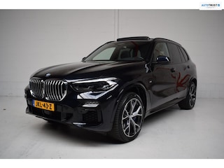 BMW X5 XDrive40i M-SPORT 7-PERSOONS PANORAMADAK / TREKHAAK / H/K / LUCHTVERING / TREKHAAK / 360CAMERA / DEALER OH