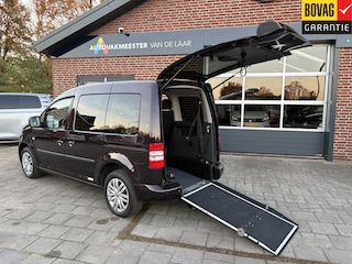 Volkswagen Caddy Combi 1.2 TSI Trendline 105 pk Rolstoel auto 4+1 of 3+1 ( Rolstoel lier, bodemverlaging, airco) RIJKLAARPRIJS!