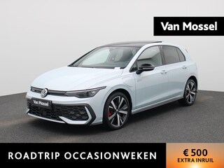 Volkswagen Golf 1.5 eHybrid GTE 272 PK | Automaat | Plug-In | Panorama Dak | Navigatie | Digitale Cockpit Pro | 360 Camera | Sport Pakket | Stoelverwarming | Stuurwielverwarming | Head-Updisplay | LED Matrix Koplampen