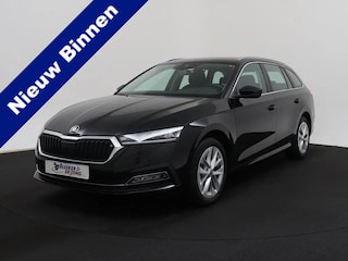 Skoda Octavia Combi 1.5 e-TSI Hybride Business Edition Plus Bj 2021 Km 8399 Unieke stand Dealer onderhouden