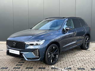 Volvo XC60 T6 Plug-in hybrid AWD Plus Black Edition | Direct Beschikbaar | Panoramadak | 360 Camera | Head-Up | Harman/Kardon | Elektrische Stoelen | Stoelverwarming