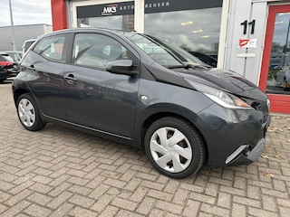 Toyota Aygo 1.0 VVT-i x-now Airco/CruiseControl