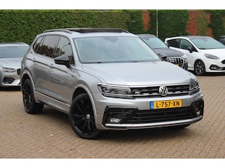 Volkswagen Tiguan 1.5 TSI Highline Business R-line / Trekhaak / Panoramadak / 360Camera / Leder / Keyless / 20'' / CarPlay / Stoelverwarming / DAB / Dodehoek / ACC