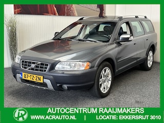 Volvo XC70 2.4 D5 YOUNGTIMER ! CRUISE CONTROL CLIMATE CONTROL XENON SCHUIF/KANTELDAK NAVIGATIE STOELVERWARMING AFNEEMBARE TREKHAAK