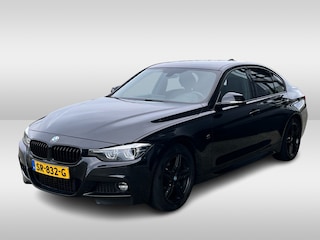 BMW 320i Edition M Sport / Trekhaak / Leder / Navigatie / 18'' / Stoelverwarming / Cruise Control