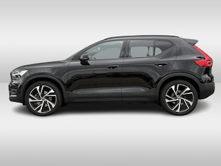 Volvo XC40 2.0 T5 AWD R-Design Intro Edition / Trekhaak / Panoramadak / 360Camera / Standverwarming / Leder / Harman Kardon / Navigatie / Stuurverwarming / ACC / Dodehoek / DAB