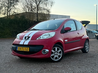 Peugeot 107 1.0-12V XS/ZEER ZUINIG/ SPORT