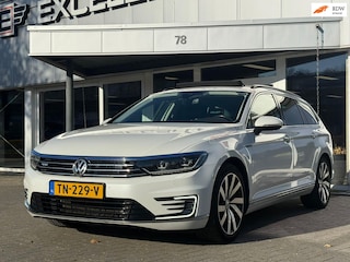 Volkswagen Passat Variant 1.4 TSI GTE Highline | Panoramadak | Leder