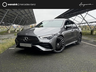 Mercedes-Benz CLA 180 Business Solution AMG | Night | Panoramadak | AMG Line Plus | Burmester | Trekhaak | Rijassistentiepakket | Head-up display | 360° camera | Techniekpakket | Winter pakket |