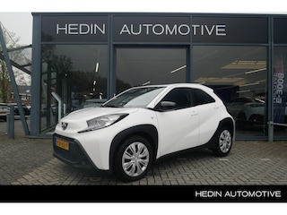 Toyota Aygo 1.0 VVT-i MT Play | 10 jaar Fabrieksgarantie* | Navigatie via App | Camera | Adapt. Cruise Control | Apple Carplay/Android Auto