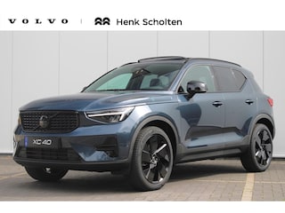 Volvo XC40 B4 197PK Plus Black Edition | Adaptieve Cruise Control met Pilot Assist | Premium audio by Harman Kardon | Elektrische voorstoelen met geheugen | Verwarmbare voorstoelen met geheugen | Park Assist voor + achter | 360 Parkeercamera | Keyless Entry | Adaptieve koplampen | Getint glas achter | 20'' Lichtmetalen wielen | Elektrisch glazen panorama-dak