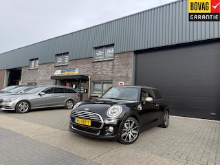Mini Cooper 1.5 Chili | 12MND GARANTIE | AUTOMAAT | PANODAK | LED | DAB | LEDER | DEALER ONDERHOUDEN |