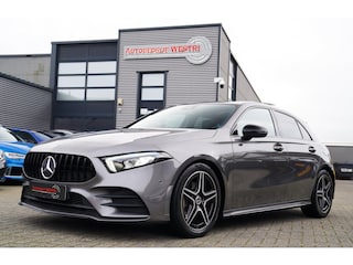 Mercedes-Benz A-klasse 180 d Business Solution AMG | Panorama | Sfeerverlichting | Camera | Leder/Alcantara | AMG PAKKET | LED |
