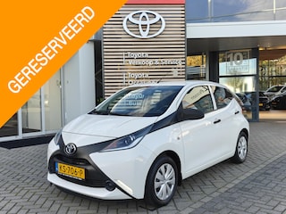 Toyota Aygo X-NOW 5-DEURS TREKHAAK AIRCO AUX RADIO