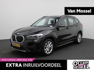 BMW X1 sDrive20i Business Edition | Climate Control | Achteruitrijcamera | Parkeersensoren | Lichtmetalen Velgen |