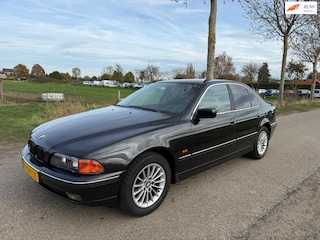 BMW 523i Executive UNIEK Origineel NL/ Weinig Km.