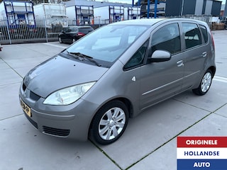 Mitsubishi Colt 1.3 Invite+ Automaat Airco van Oma uit 1943!