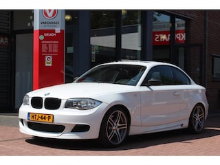 BMW 1-serie (e87) 135i 306pk | Handbak | TOPPER !! | Schuifdak | A/C | Stoelverwarming | PDC | Leuk |