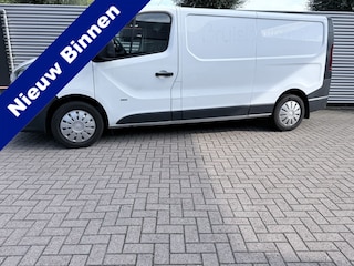 Opel Vivaro 1.6 CDTI L2H1 Sport | 3 zitplaatsen | Airco | Cruise | Bluetooth | Allseason Banden | Betreft een meeneemprijs